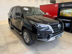 TOYOTA Hilux SW4 2.8 16V 4P SRX 4X4 7 LUGARES TURBO DIESEL AUTOMÁTICO