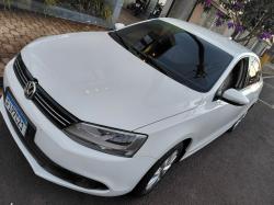VOLKSWAGEN Jetta 2.0 4P COMFORTLINE TIPTRONIC AUTOMÁTICO