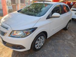 CHEVROLET Onix Hatch 1.4 4P FLEX LT