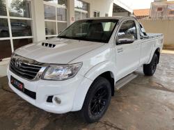 TOYOTA Hilux Caminhonete 3.0 4P SR TURBO DIESEL CABINE SIMPLES