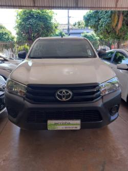TOYOTA Hilux Caminhonete 2.8 4X4 DIESEL CABINE SIMPLES