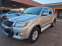 TOYOTA Hilux Caminhonete 3.0 16V 4P 4X4 SRV TURBO DIESEL CABINE DUPLA AUTOMTICO