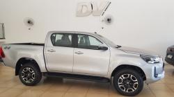 TOYOTA Hilux Caminhonete 2.8 16V SRV 4X4 DIESEL CABINE DUPLA AUTOMTICO