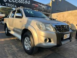 TOYOTA Hilux Caminhonete 3.0 4P 4X4 SRV TURBO DIESEL CABINE DUPLA AUTOMTICO