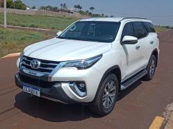 TOYOTA Hilux SW4 2.8 16V 4P SRX 4X4 7 LUGARES TURBO DIESEL AUTOMTICO