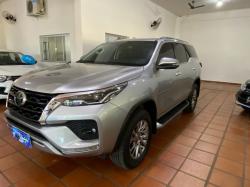 TOYOTA Hilux SW4 2.8 16V 4P SRX 4X4 7 LUGARES TURBO DIESEL AUTOMTICO