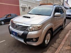 TOYOTA Hilux SW4 3.0 16V 4P SRV 4X4 7 LUGARES TURBO DIESEL AUTOMTICO