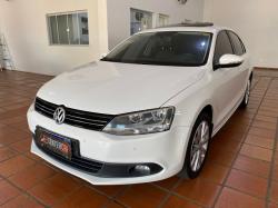 VOLKSWAGEN Jetta 2.0 4P FLEX CONFORTLINE TIPTRONIC AUTOMTICO