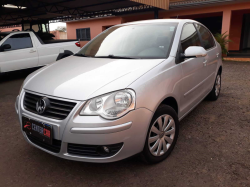 VOLKSWAGEN Polo Sedan 1.6 4P CONFORTLINE