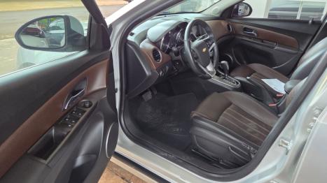 CHEVROLET Cruze Sedan 1.8 16V 4P LTZ ECOTEC FLEX AUTOM�TICO, Foto 6