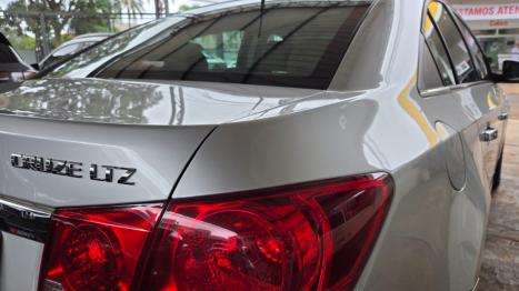 CHEVROLET Cruze Sedan 1.8 16V 4P LTZ ECOTEC FLEX AUTOM�TICO, Foto 8