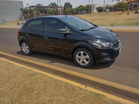 CHEVROLET Onix Hatch 1.4 4P FLEX LT, Foto 2