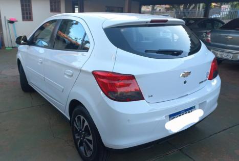 CHEVROLET Onix Hatch 1.4 4P FLEX LTZ, Foto 3