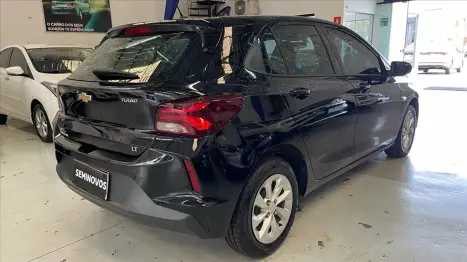CHEVROLET Onix Hatch 1.0 12V 4P FLEX LT TURBO, Foto 4