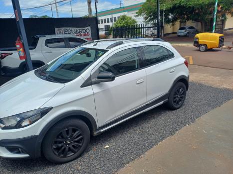 CHEVROLET Onix Hatch 1.4 4P FLEX ACTIV AUTOM�TICO, Foto 3