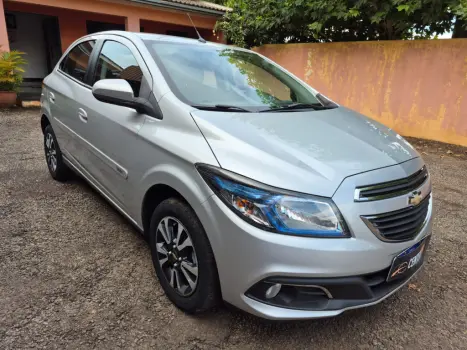 CHEVROLET Onix Hatch 1.4 4P FLEX LTZ, Foto 2