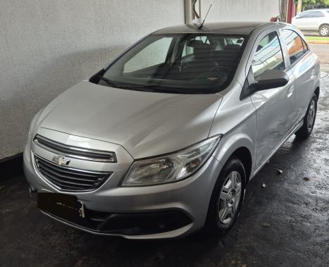 CHEVROLET Onix Hatch 1.0 4P FLEX LT, Foto 2