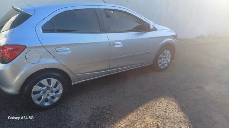 CHEVROLET Onix Hatch 1.4 4P FLEX LT, Foto 11