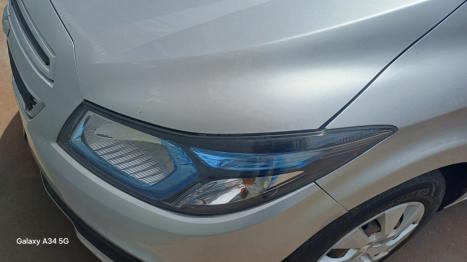 CHEVROLET Onix Hatch 1.4 4P FLEX LT, Foto 3