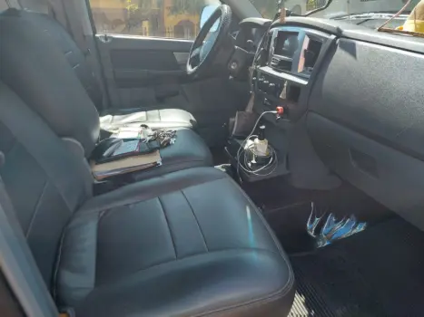 DODGE Ram 5.9 I6 24V 2500 SLT CABINE DUPLA TURBO DIESEL 4X4 AUTOMTICO, Foto 7