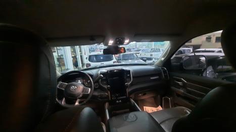 DODGE Ram 6.7 I6 24V 4P 2500 LARAMIE 4X4 TURBODIESEL  AUTOMÁTICO CABINE DUPLA, Foto 5 DODGE Ram 6.7 I6 24V 4P 2500 LARAMIE 4X4 TURBODIESEL  AUTOMÁTICO CABINE DUPLA, Foto 5