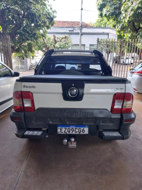 FIAT Strada 1.8 16V FLEX ADVENTURE CABINE DUPLA, Foto 3