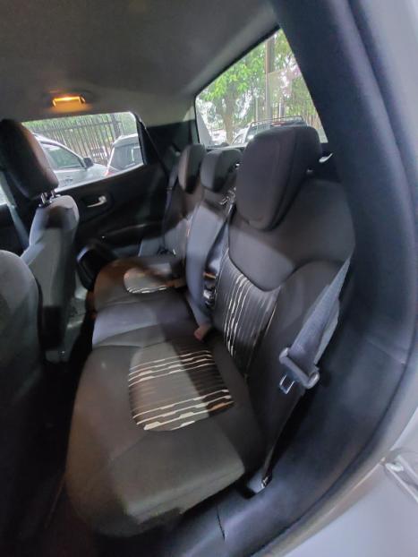 FIAT Toro 2.4 16V 4P FREEDOM MULTIAIR FLEX AUTOM�TICO, Foto 8