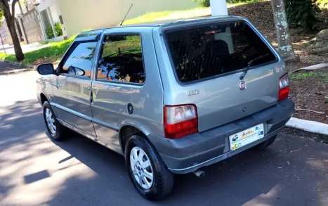 FIAT Uno 1.0 FLEX FIRE, Foto 2