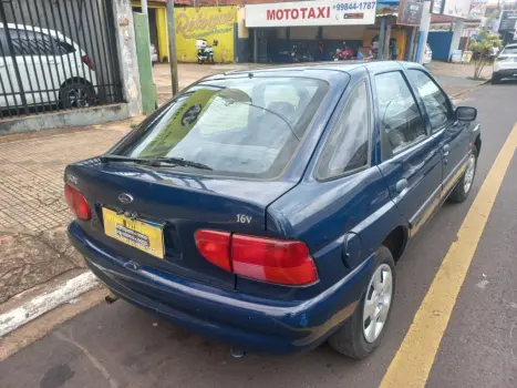 FORD Escort Sedan 1.8 16V 4P GL, Foto 4
