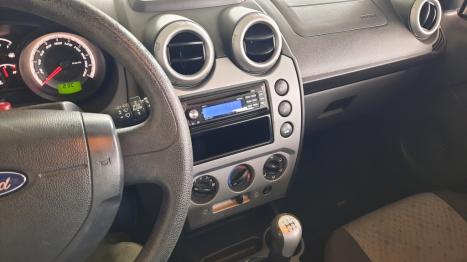FORD Fiesta Hatch 1.6 4P FLEX, Foto 6