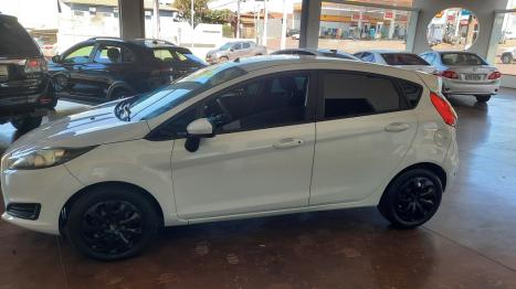 FORD Fiesta Hatch 1.5 16V 4P S FLEX, Foto 2