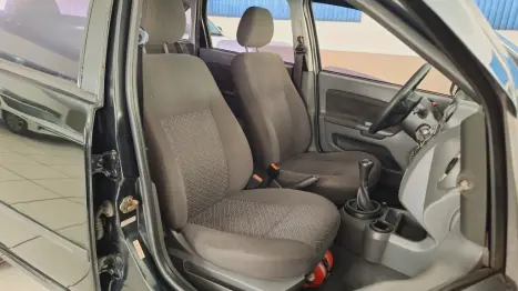 FORD Fiesta Sedan 1.6 4P FLEX, Foto 14