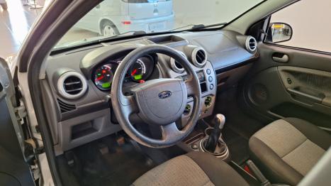 FORD Fiesta Sedan 1.6 4P FLEX, Foto 8