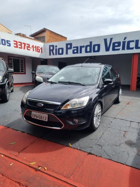 FORD Focus Hatch 2.0 16V 4P GHIA, Foto 4