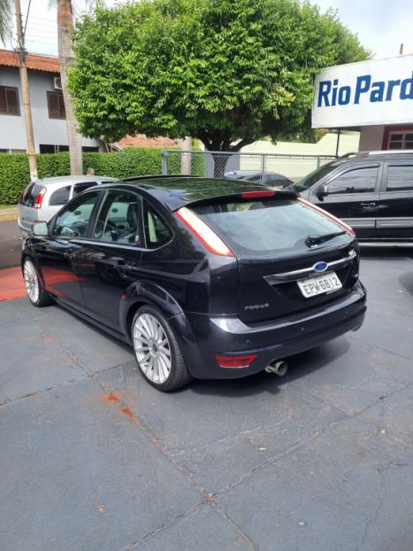FORD Focus Hatch 2.0 16V 4P GHIA, Foto 5