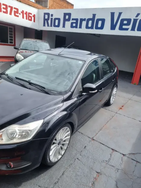 FORD Focus Hatch 2.0 16V 4P GHIA, Foto 7