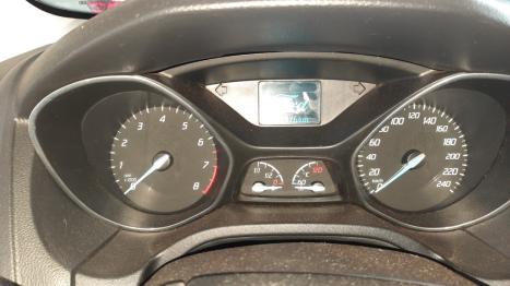 FORD Focus Hatch 2.0 16V 4P FLEX SE PLUS POWERSHIFT AUTOM�TICO, Foto 7