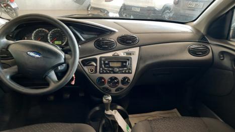FORD Focus Sedan 2.0 16V 4P, Foto 5
