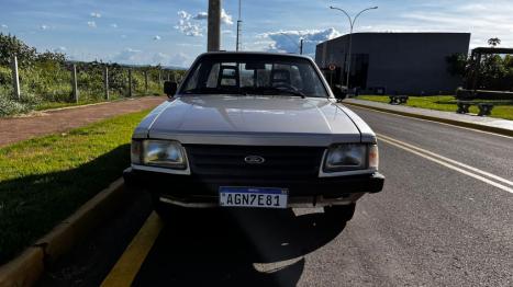 FORD Pampa 1.8 L, Foto 2