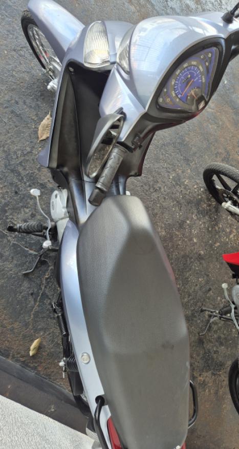 HONDA Biz 125 ES, Foto 4