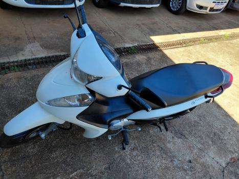 HONDA Biz 125 EX, Foto 2