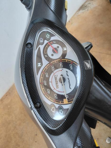 HONDA Biz 125 EX, Foto 3