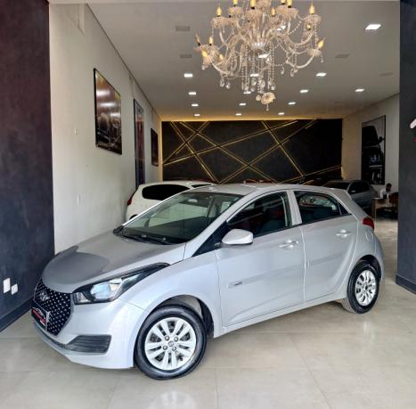 HYUNDAI HB 20 Hatch 1.0 12V 4P FLEX UNIQUE, Foto 4