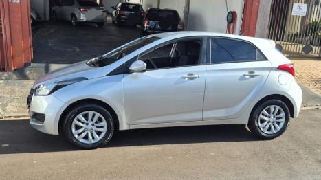 HYUNDAI HB 20 Hatch 1.6 16V 4P FLEX COMFORT PLUS AUTOM�TICO, Foto 2