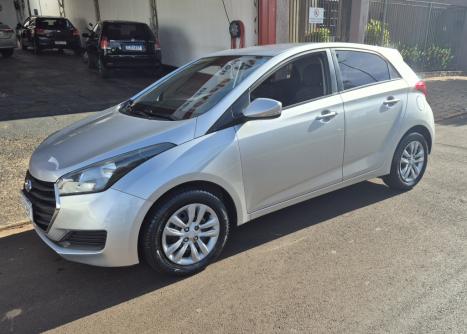 HYUNDAI HB 20 Hatch 1.6 16V 4P FLEX COMFORT PLUS AUTOM�TICO, Foto 6