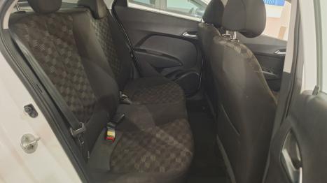 HYUNDAI HB 20 Hatch 1.6 16V 4P FLEX COMFORT PLUS AUTOM�TICO, Foto 13