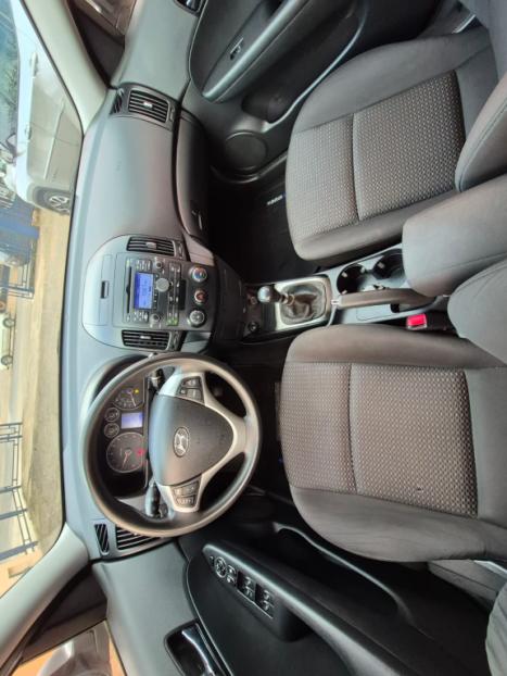 HYUNDAI I30 2.0 16V 4P, Foto 8