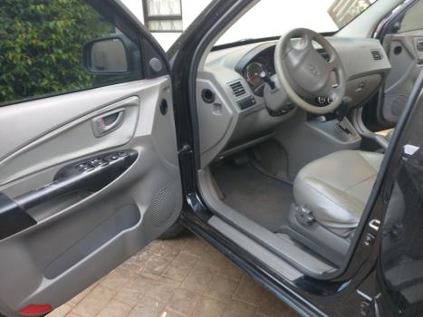 HYUNDAI Tucson 2.0 16V 4P GL AUTOMÁTICO, Foto 8 HYUNDAI Tucson 2.0 16V 4P GL AUTOMÁTICO, Foto 8