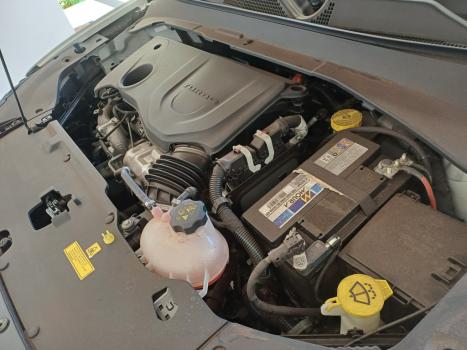 JEEP Compass 1.3 16V 4P FLEX LONGITUDE 80 ANOS T270 TURBO AUTOMTICO, Foto 12