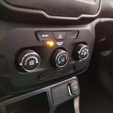 JEEP Renegade 1.8 16V 4P FLEX AUTOMÁTICO, Foto 9 JEEP Renegade 1.8 16V 4P FLEX AUTOMÁTICO, Foto 9